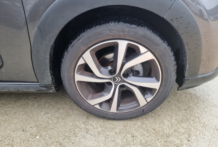 Citroën C3 1.2 SHINE 110 EAT6 - ENTRETIEN COMPLET CITROEN