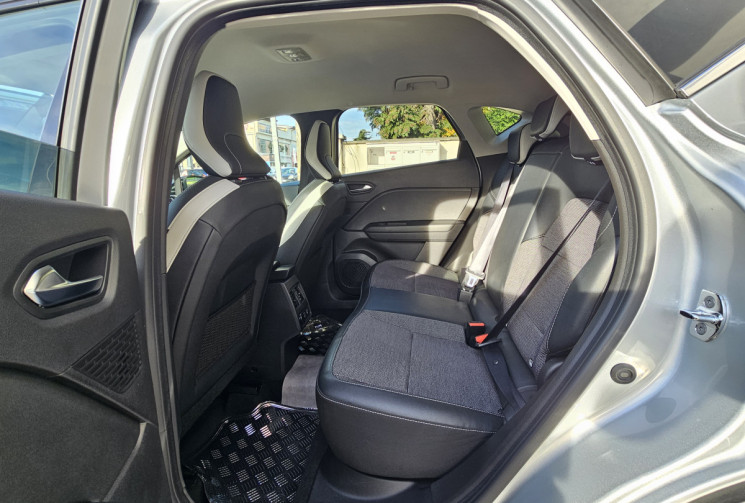 Renault Captur 1.3 TCe 140 ch FAP Intens -21