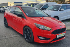 Ford Focus 1.0 EcoBoost 125 ch Stop&Start ST Line Red
