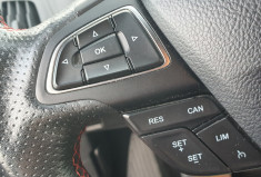 Ford Focus 1.0 EcoBoost 125 ch Stop&Start ST Line Red