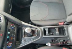 Ford Focus 1.0 EcoBoost 125 ch Stop&Start ST Line Red