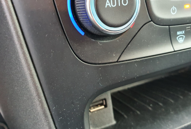 Ford Focus 1.0 EcoBoost 125 ch Stop&Start ST Line Red