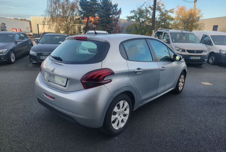 Peugeot 208 Phase 2 5 Portes 1.0 VTi 12V 68 cv LIKE