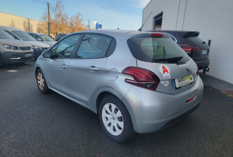 Peugeot 208 Phase 2 5 Portes 1.0 VTi 12V 68 cv LIKE