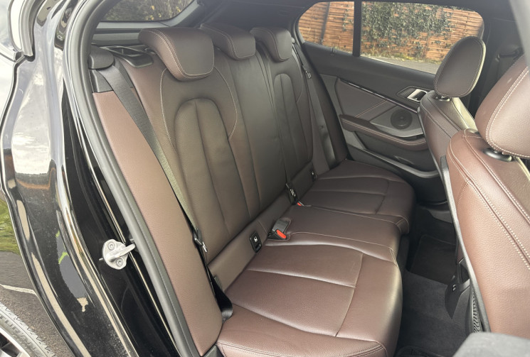 BMW Série 1 F40 118i 1.5 i DCT7 140 cv PACK M