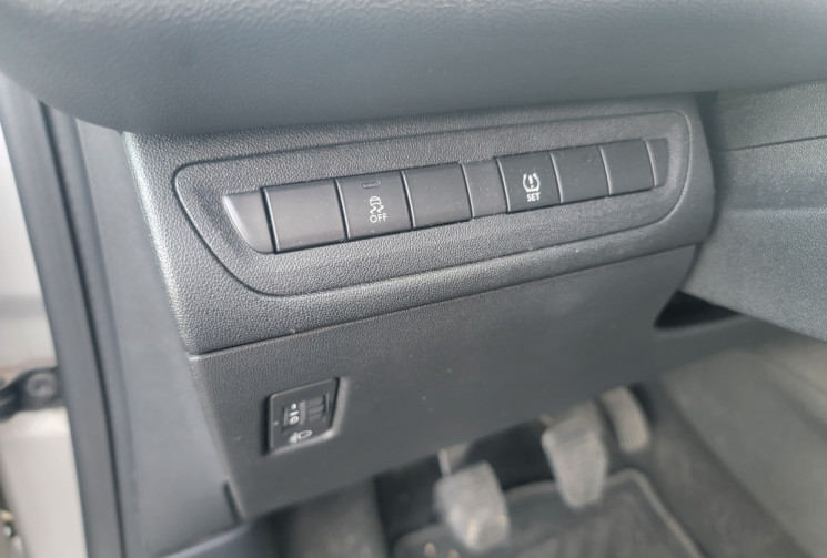 Peugeot 208 Phase 2 5 Portes 1.0 VTi 12V 68 cv LIKE