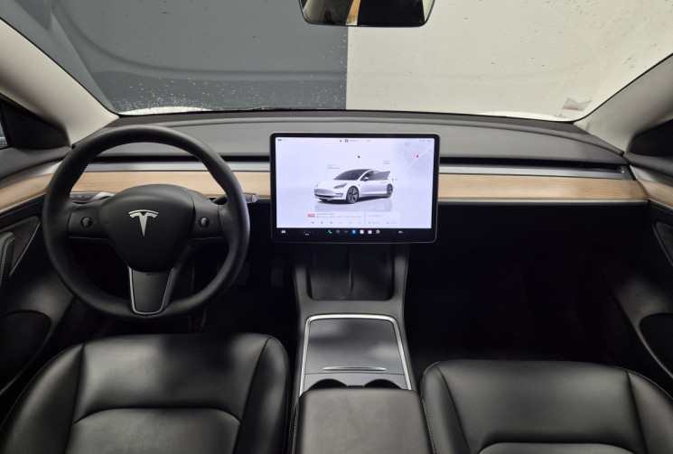 Tesla Model 3 Standard RWD Plus MY22