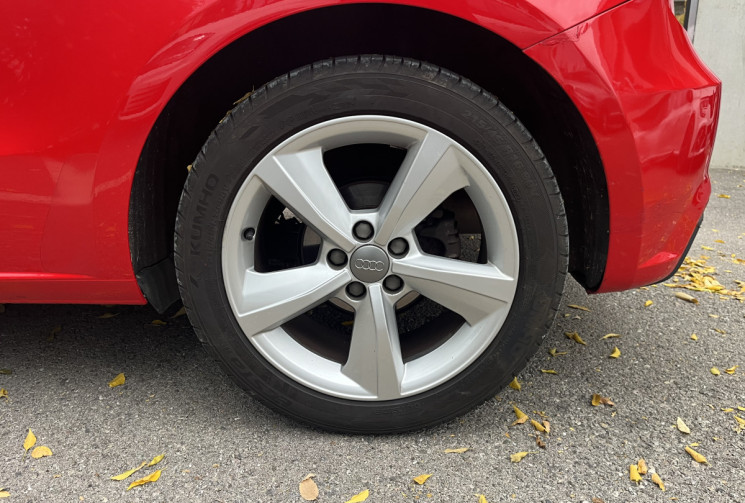 Audi A1 1.0 TSFI 95ch ULTRA / Toit Ouvrant / Suivi d'entretien 