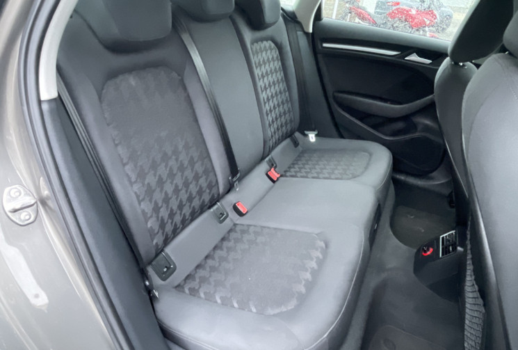 Audi A3 Sportback 1.6 TDI 110ch FAP Business line *ENTRETIEN COMPLET*PNEUS NEUFS*DashCam*