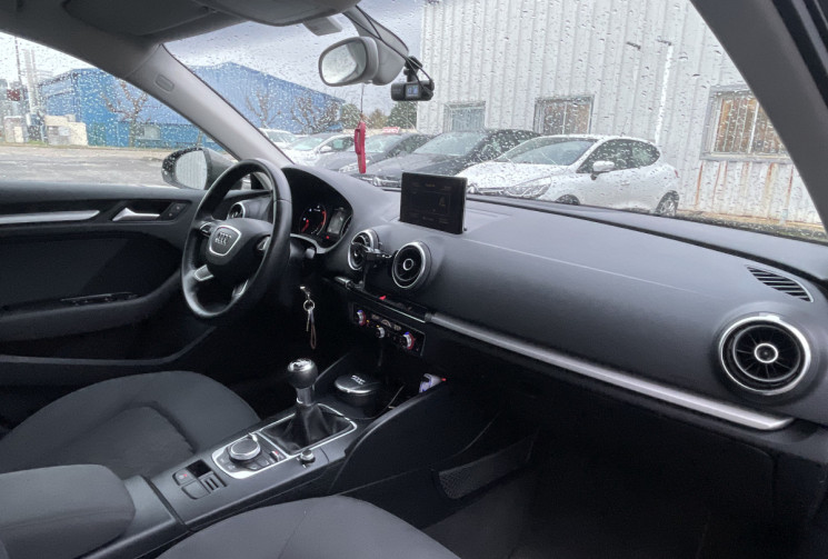 Audi A3 Sportback 1.6 TDI 110ch FAP Business line *ENTRETIEN COMPLET*PNEUS NEUFS*DashCam*