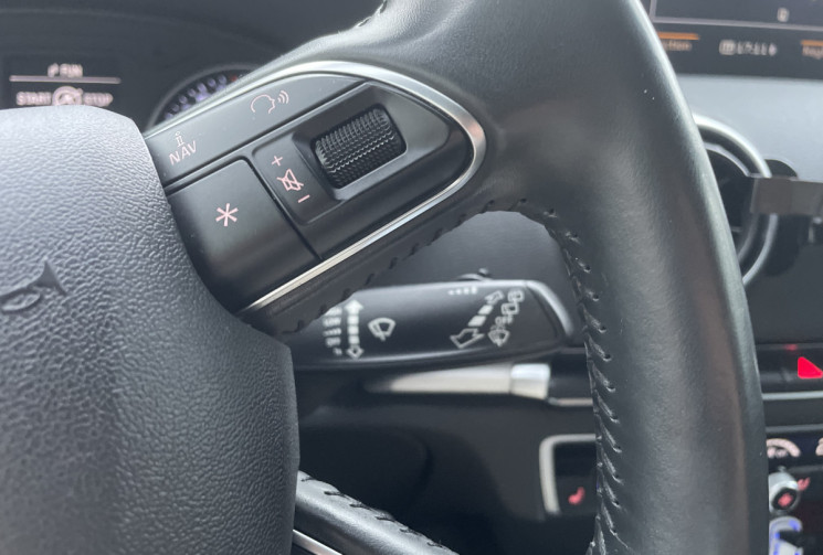 Audi A3 Sportback 1.6 TDI 110ch FAP Business line *ENTRETIEN COMPLET*PNEUS NEUFS*DashCam*