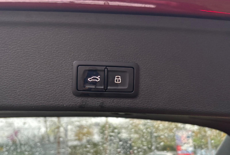 Audi A4 ALLROAD 3.0 TDI V6 272 ch Design Luxe 