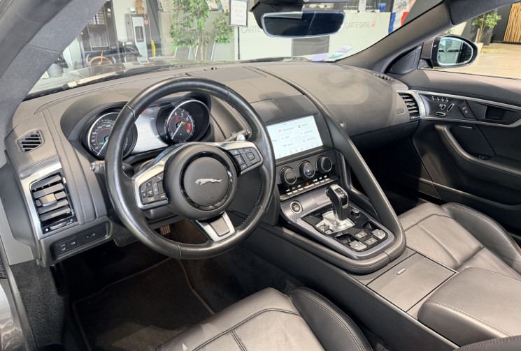 Jaguar F-Type Coupé  3.0 V6 380 ch R-dynamic AWD
