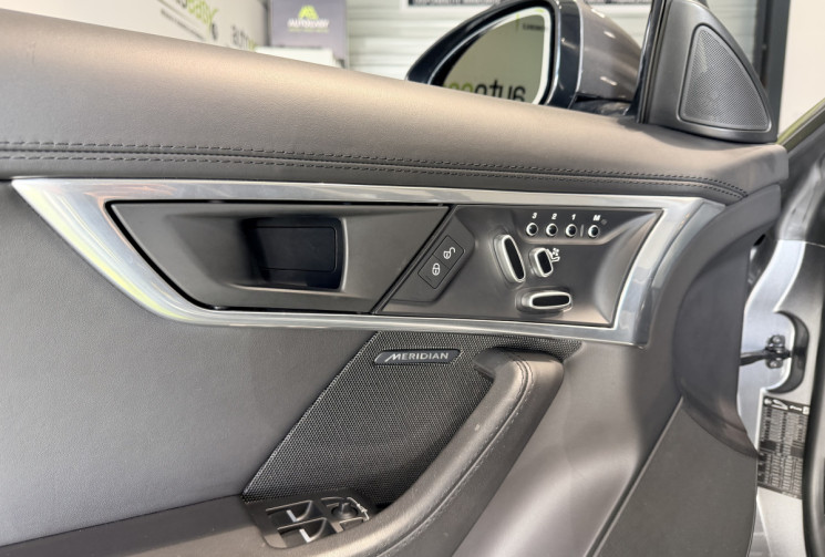 Jaguar F-TYPE CABRIOLET 3.0 V6 380 ch R-dynamic AWD