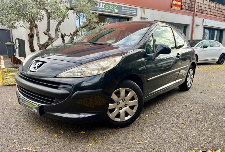Peugeot 207 1.4 TU 75ch CLIM / Bluetooth / Distribution neuve / Vidangé / Ct Ok / 2 Clés