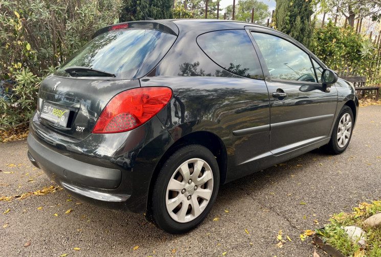 Peugeot 207 1.4 TU 75ch CLIM / Bluetooth / Distribution neuve / Vidangé / Ct Ok / 2 Clés