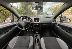Peugeot 207 1.4 TU 75ch CLIM / Bluetooth / Distribution neuve / Vidangé / Ct Ok / 2 Clés