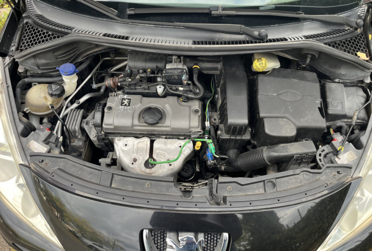 Peugeot 207 1.4 TU 75ch CLIM / Bluetooth / Distribution neuve / Vidangé / Ct Ok / 2 Clés