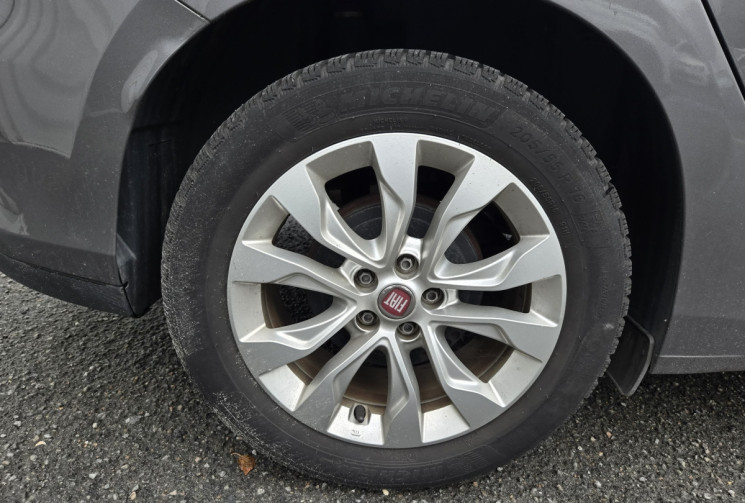 FIAT TIPO 1.4 95ch Easy 5p * distribution neuve * 