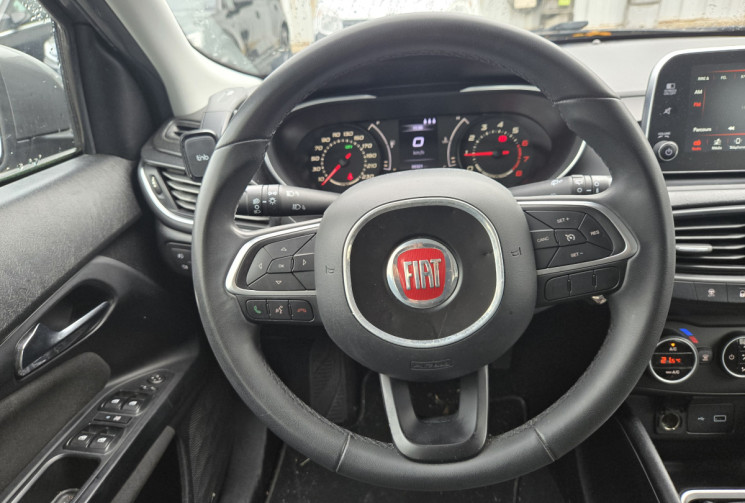 FIAT TIPO 1.4 95ch Easy 5p * distribution neuve * 