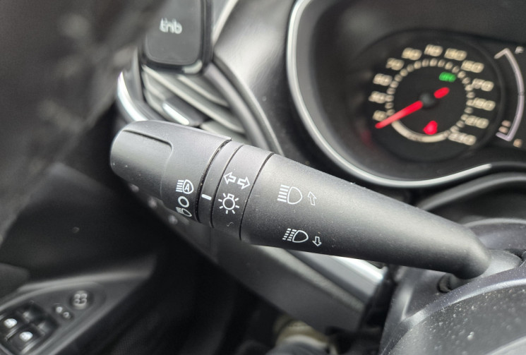 FIAT TIPO 1.4 95ch Easy 5p * distribution neuve * 