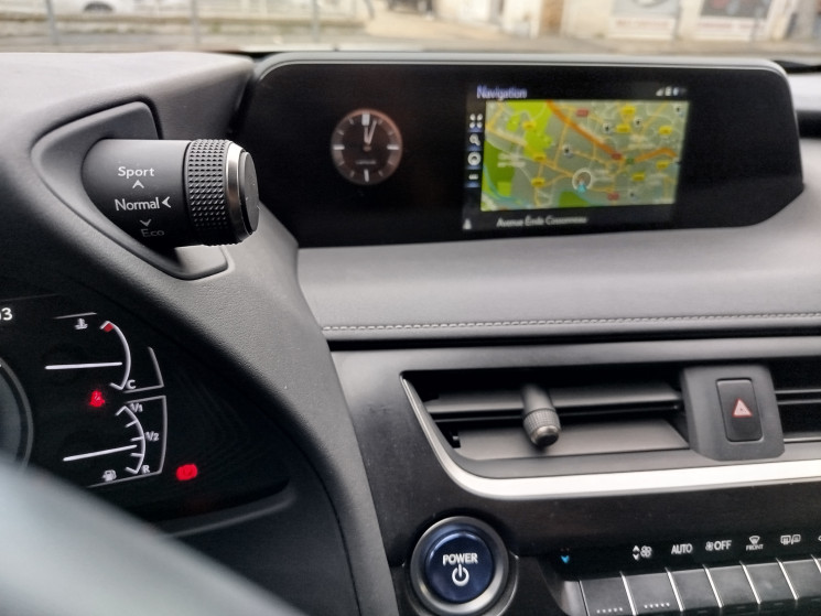 Lexus UX 250h 2.0 184 Hybrid FWD GARANTIE 2031