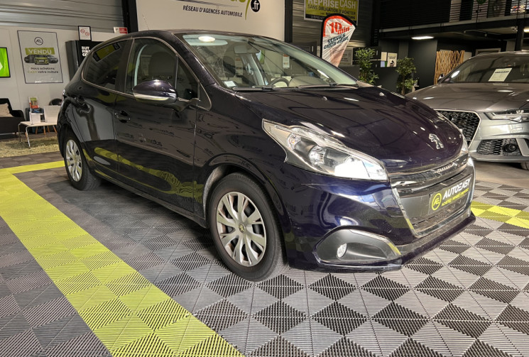 Peugeot 208 1.2 82 CH ACTIVE 