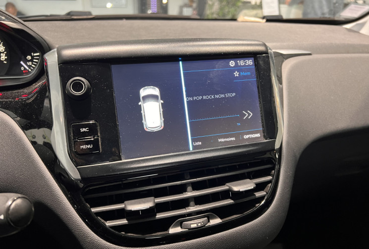 Peugeot 208 1.2 82 CH ACTIVE 