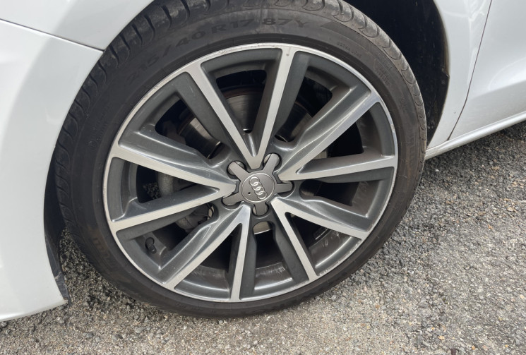 Audi A1 1.4 TFSI 125ch Ambition Luxe * full cuir * toit ouvrant * entretien Audi * 