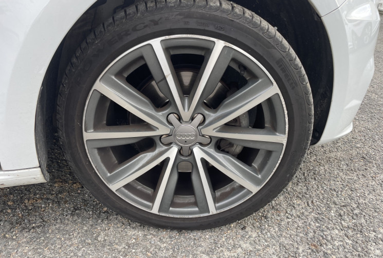 Audi A1 1.4 TFSI 125ch Ambition Luxe * full cuir * toit ouvrant * entretien Audi * 