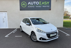 Peugeot 208 1.2 VTI 82 CH ALLURE BVM5 DISTRIBUTION EFFECTUE CHEZ PEUGEOT