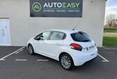 Peugeot 208 1.2 VTI 82 CH ALLURE BVM5 DISTRIBUTION EFFECTUE CHEZ PEUGEOT