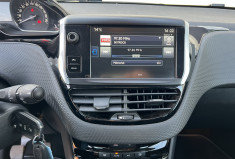 Peugeot 208 1.2 VTI 82 CH ALLURE BVM5 DISTRIBUTION EFFECTUE CHEZ PEUGEOT