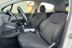 Peugeot 208 1.2 VTI 82 CH ALLURE BVM5 DISTRIBUTION EFFECTUE CHEZ PEUGEOT