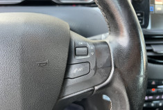 Peugeot 208 1.2 VTI 82 CH ALLURE BVM5 DISTRIBUTION EFFECTUE CHEZ PEUGEOT