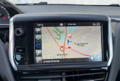 Peugeot 208 1.2 VTI 82 CH ALLURE BVM5 DISTRIBUTION EFFECTUE CHEZ PEUGEOT