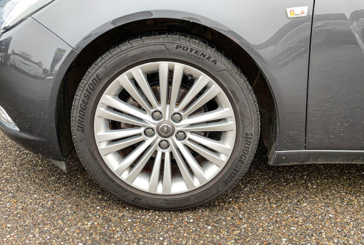 Opel INSIGNIA  1.4 16V Turbo ecoFLEX S&S 140 cv GPS Bi-Xénon Clim Auto Radar 18