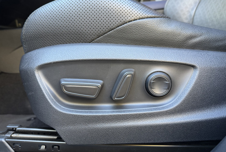 Toyota C-HR 2.0 VVTI Hybride 184 Graphic Pack Premium / Entretien complet / Garantie Toyota Relax