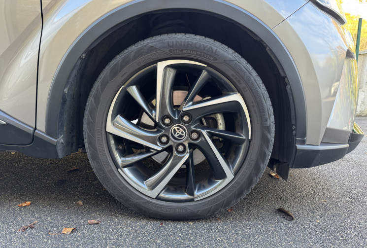 Toyota C-HR 2.0 VVTI Hybride 184 Graphic Pack Premium / Entretien complet / Garantie Toyota Relax