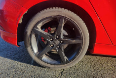 Ford Focus 1.0 EcoBoost 125 ch Stop&Start ST Line Red