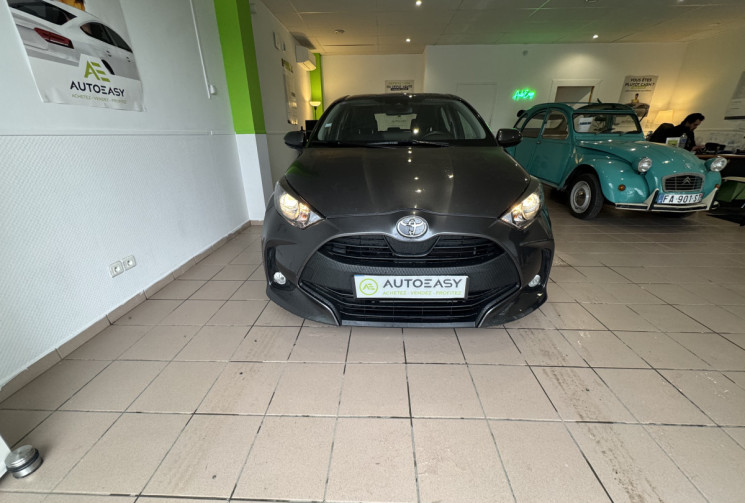 Toyota Yaris 70 VVT-i Dynamic Business 5p MY21