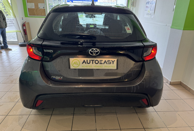 Toyota Yaris 70 VVT-i Dynamic Business 5p MY21