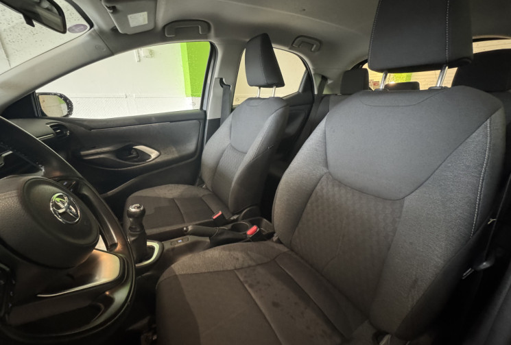 Toyota Yaris 70 VVT-i Dynamic Business 5p MY21