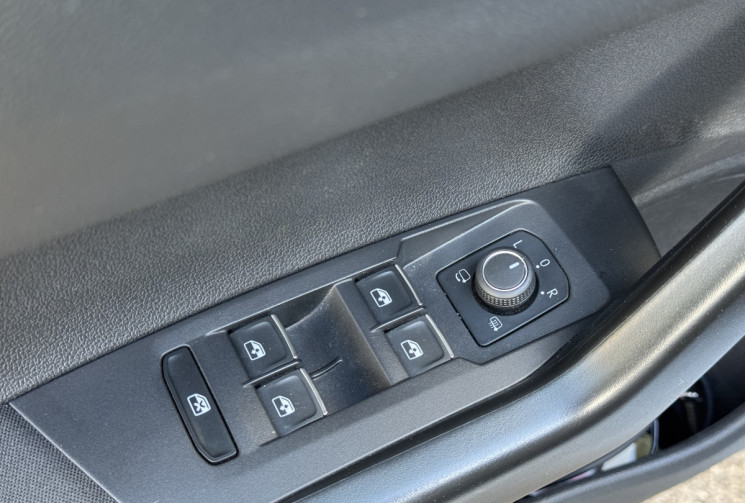 Volkswagen Polo STYLE 1.0 TSI 95 DSG7 / Camera / IQ Led / CarPlay / Sieges Chauffants / Attelage