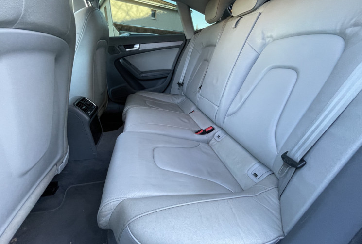 Audi A5 3.0 TDI / 204 CH / S LINE