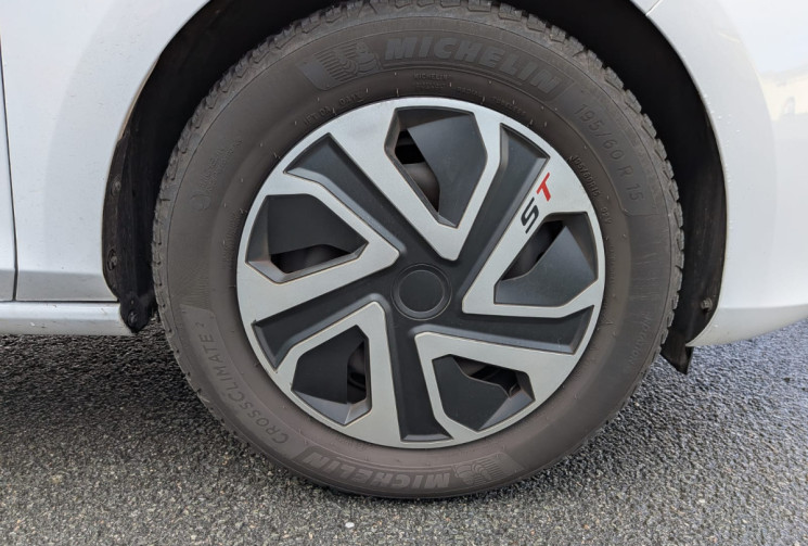 Ford Fiesta  VII 75 CV 1.1 / CAR PLAY / TRES BON ETAT / GARANTIE 12 MOIS