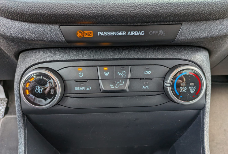 Ford Fiesta  VII 75 CV 1.1 / CAR PLAY / TRES BON ETAT / GARANTIE 12 MOIS