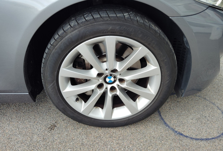 BMW Série 5 (F10) phase 2 525DA 218 LUXURY BVA8