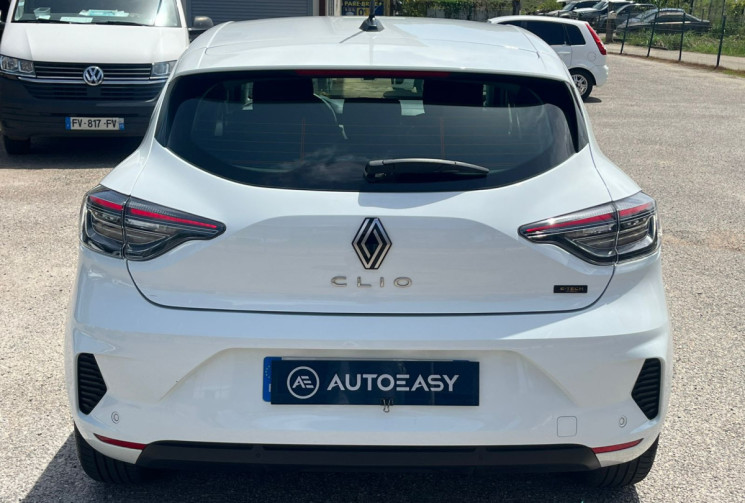 Renault CLIO V V 5 Portes Phase 2 E-TECH 1.6 // Première main // Boite automatique
