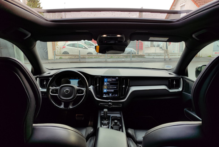 Volvo XC60 T8 POLESTAR AWD 318 + 87 / SUIVI VOLVO